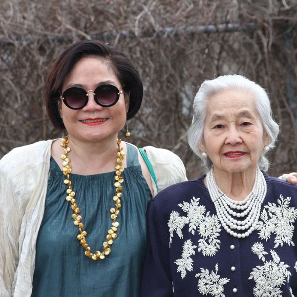 Meet your Posher, Tess - Picture 1 of 1